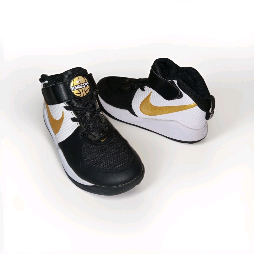 Nike Team Hustle D 9 Basketball Shoes Youth 5Y Black White Gold AQ4224-007